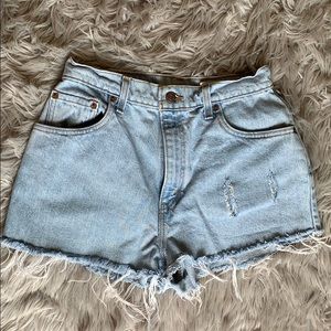 high rise Levi shorts